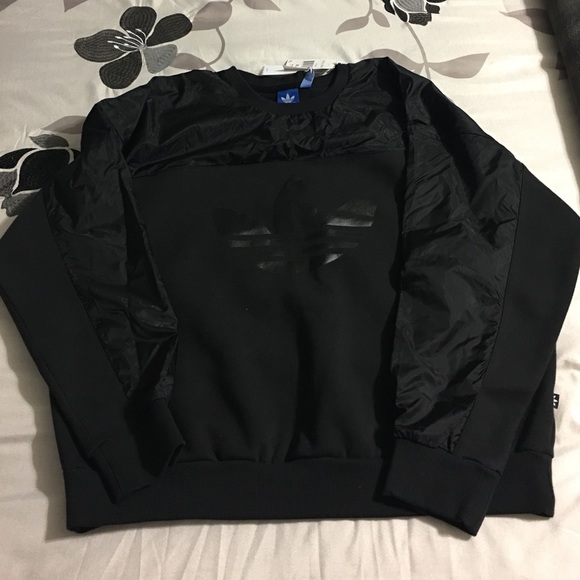 Adidas Sweatshirt