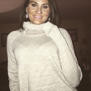 Free People Beach (FP Beach) sweatshirt/cover up Free People Beach (FP Beach) sweatshirt/cover up