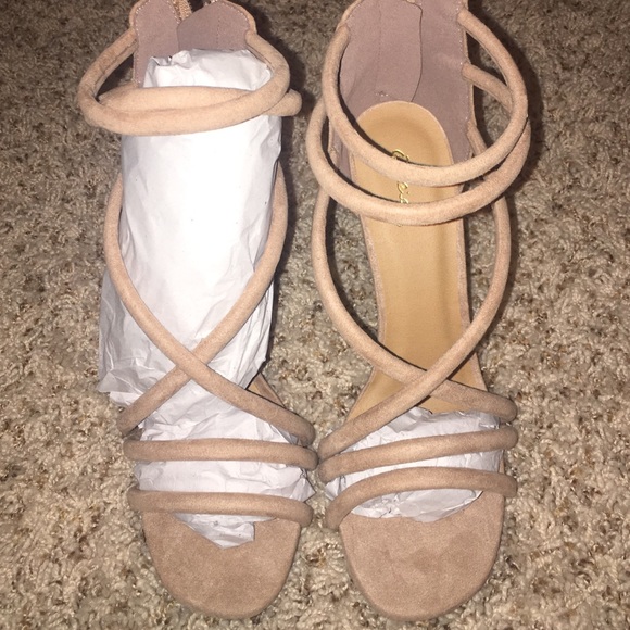 Qupid Shoes - NWOT- Sexy Qupid strappy 3-1/2" heels