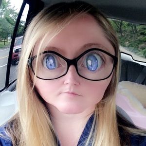 Meet your Posher, Lissa