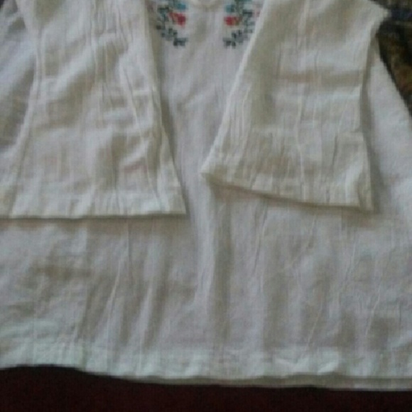 Blouse - Picture 3 of 3