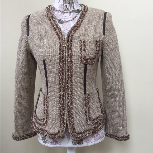 Beautiful size 8 wool blazer.  Brand is E Play