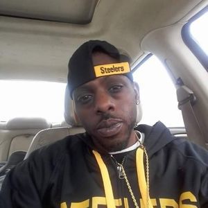 Meet your Posher, Derrick
