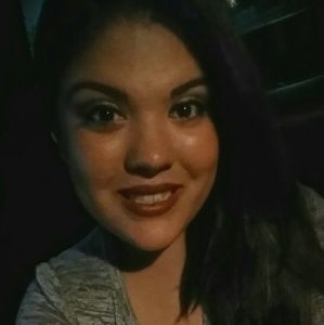 Meet your Posher, Kassandra