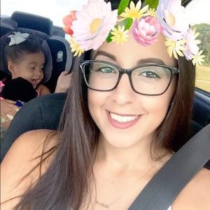 Meet your Posher, Ana