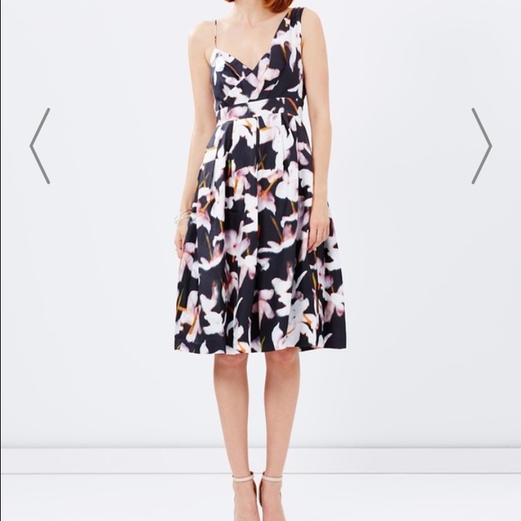 TALULAH RISE FLORAL FULL MIDI DRESS