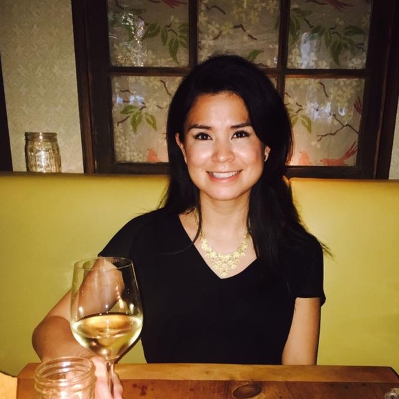 Meet your Posher, Dominique