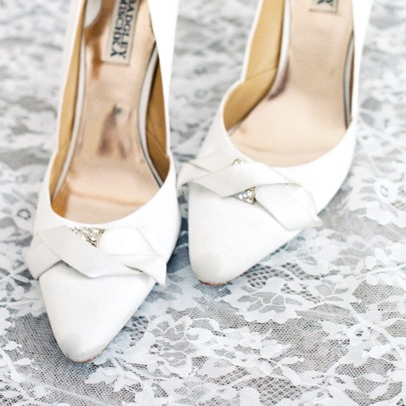 🎉closing closet sale🎉 Badgley Mischka Heels