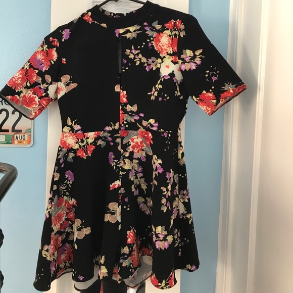 Rare Glamorous topshop Asos floral skater romper - Picture 7 of 7