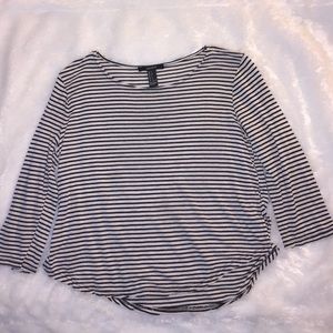 Striped mid long sleeved shirt