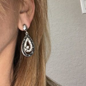Women beautiful and elegant crystal earrings .