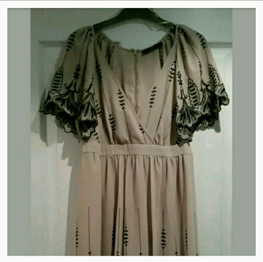 OASIS nude and black sequin dress - Picture 5 of 7