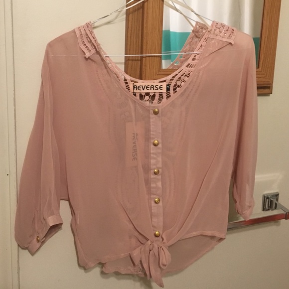 REVERSE - Mauve Tie Blouse w/ Crochet Detailing