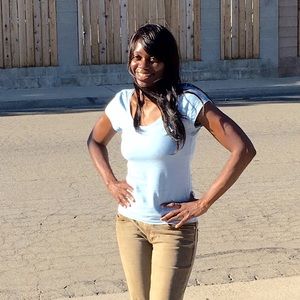 Meet your Posher, Ella