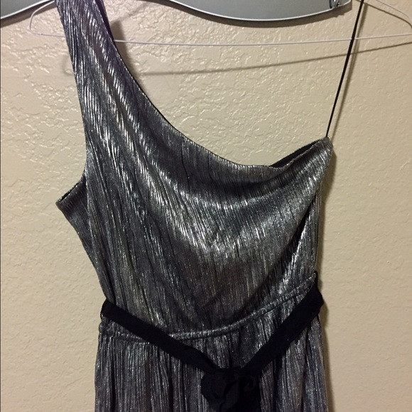 🎉moving sale!🎁 EXPRESS silver NYE dress - Picture 2 of 2