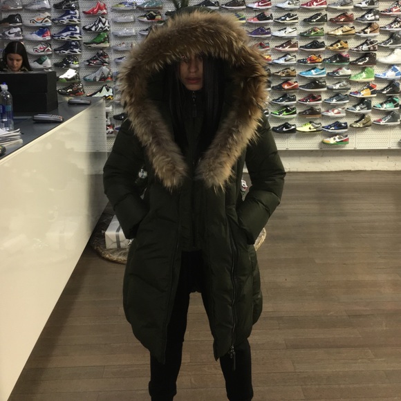 SOLD‼️‼️ Mackage Coat M - Picture 1 of 4