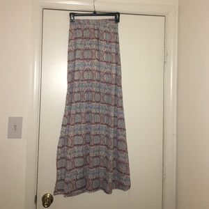 Detailed PacSun Slitted Maxi Skirt