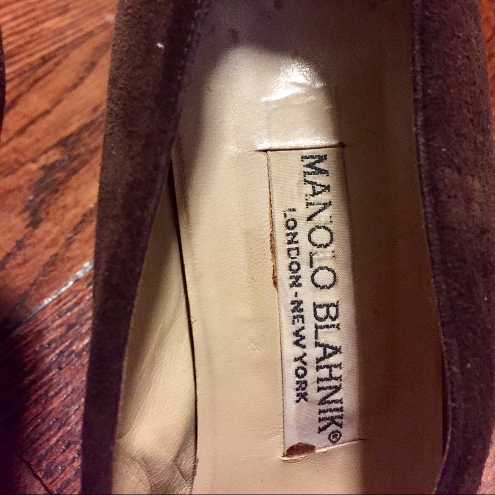 Manolo Blahnik Chocolate Suede Pumps