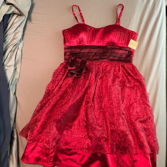 BNWT Sparkly Red Dress - Picture 1 of 3