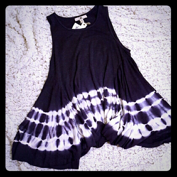 NWT!! Tie Dye Top