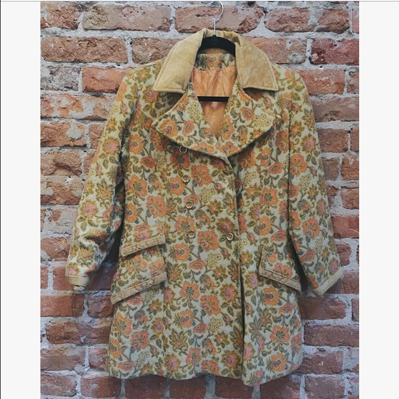 Vintage 1960s tapestry coat size XS/SM AS-IS