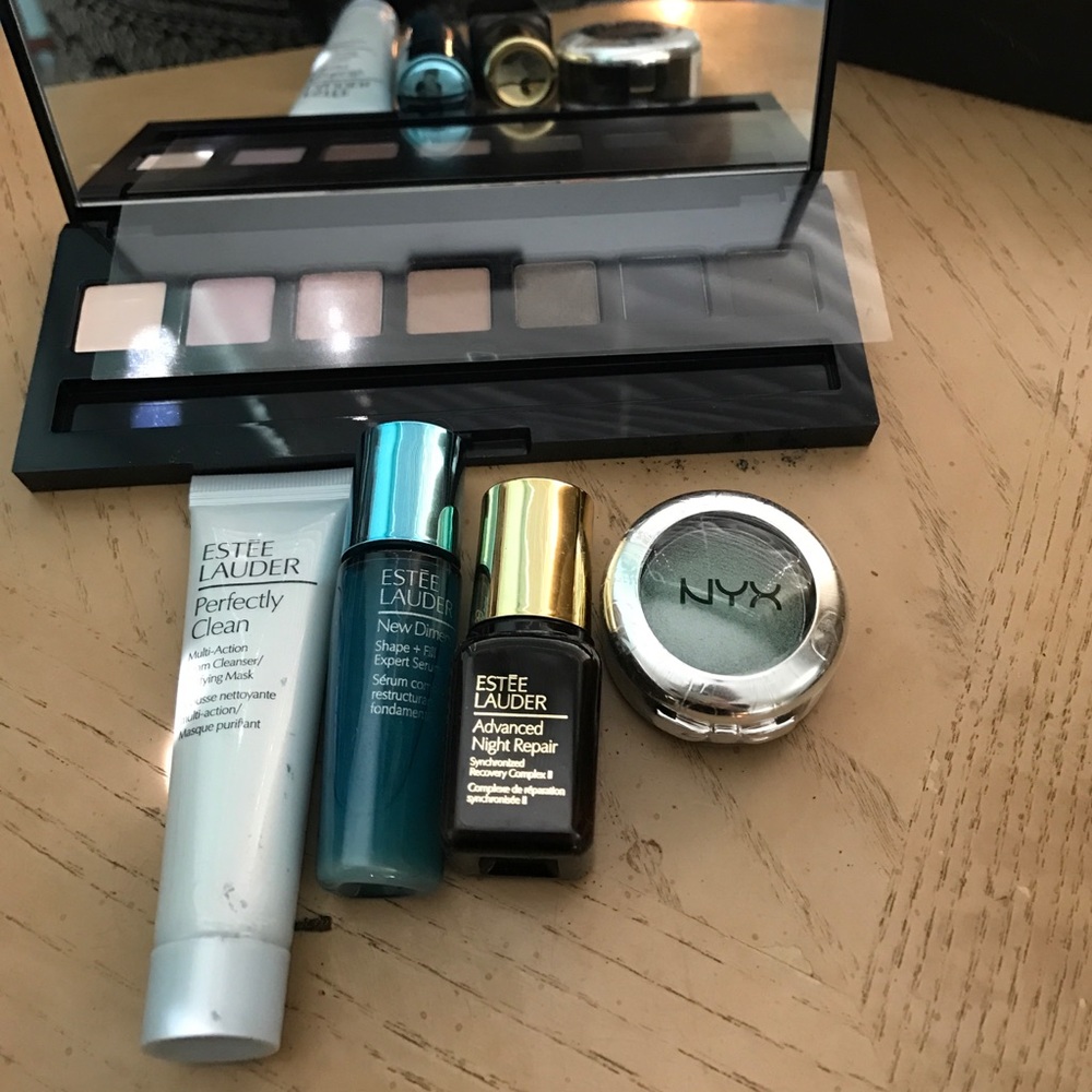Estee Lauder Beauty Set ( Last set