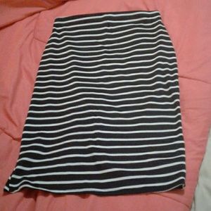 Perfect for a black n white party