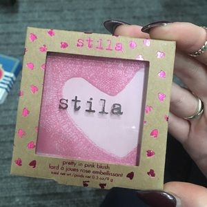 LE Stila Pretty In Pink Blush
