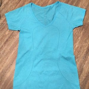 Lululemon v-neck swiftly