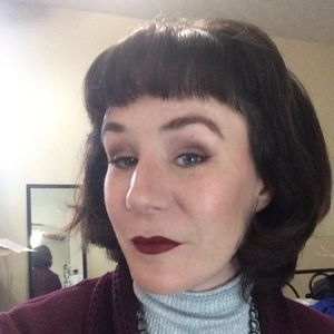 Meet your Posher, Leslie