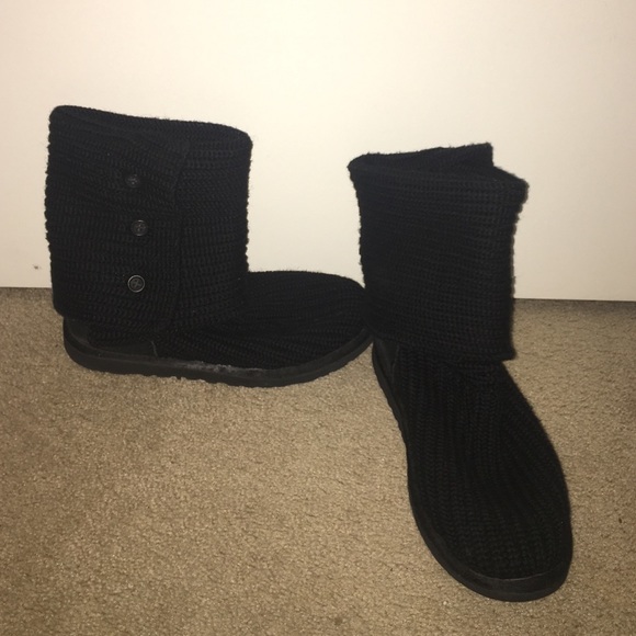 Black knit uggs