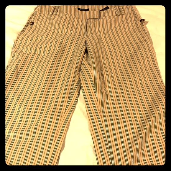 Authentic Burberry Capri pants