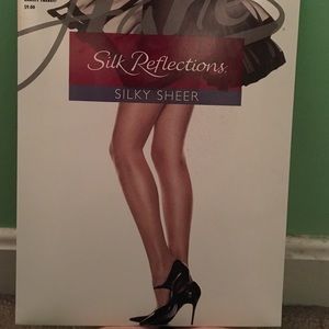Silky sheer tights