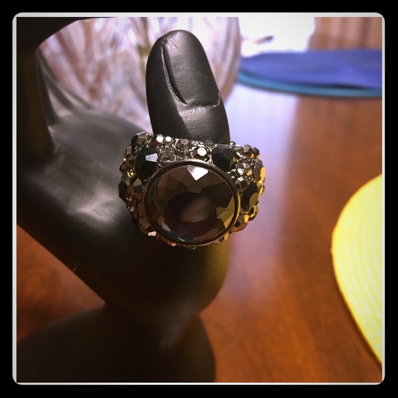 Women's stretch bling domed ring