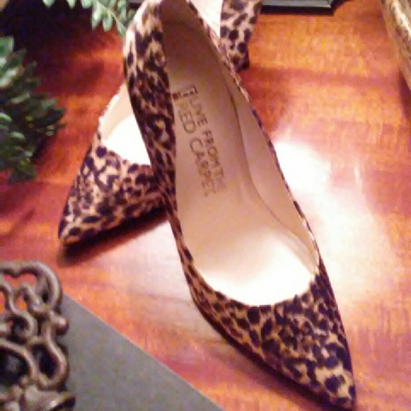 E Live From The Carpet LEOPARD HEELS - Picture 2 of 3