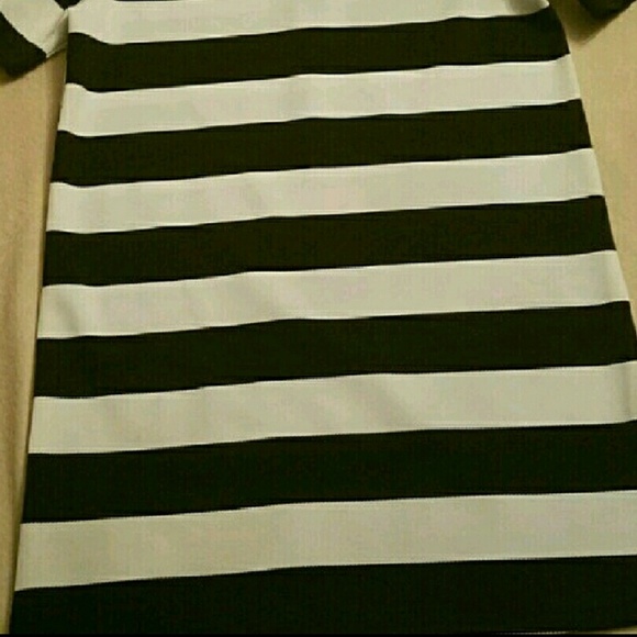 Shift w/Necklace Built In - Picture 5 of 7