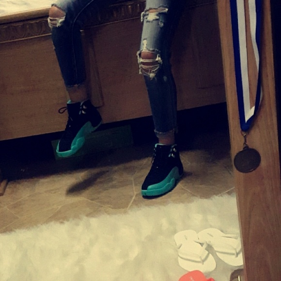 Jordan retro 12s Hyper Jade!!!!!! - Picture 6 of 6