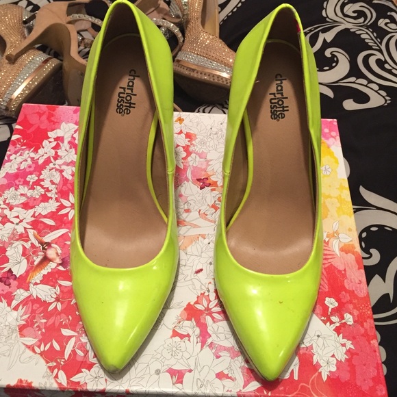 Bright neon pumps!