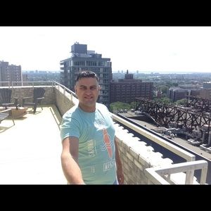 Meet your Posher, Lyes