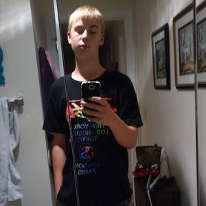 Meet your Posher, Devin