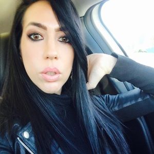 Meet your Posher, Gina