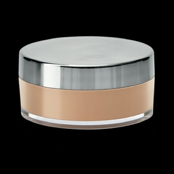 Mineral Powder Foundation