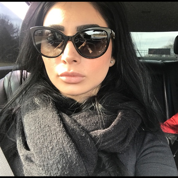 Meet your Posher, Maj - Picture 1 of 1