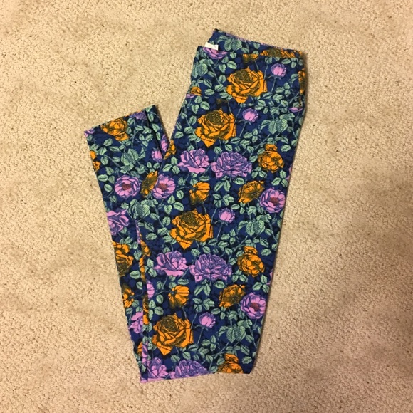 OS floral print legging, worn once