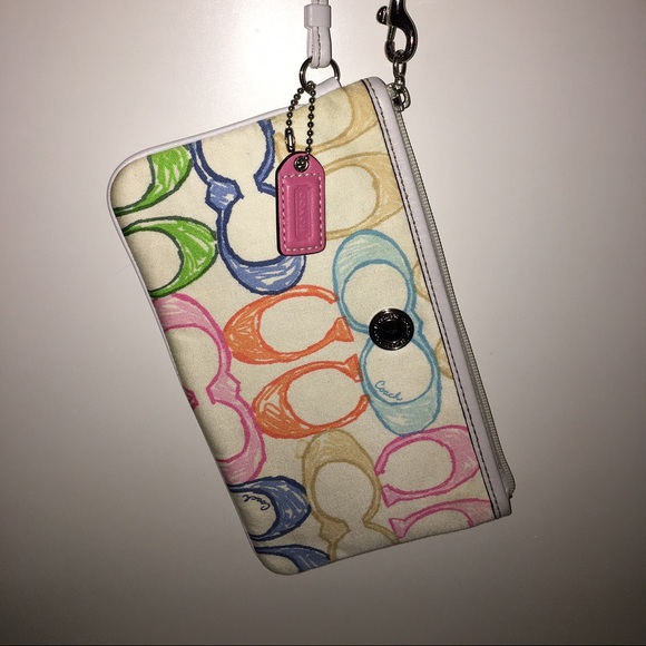 Coach Handbags - Coach Wristlet
