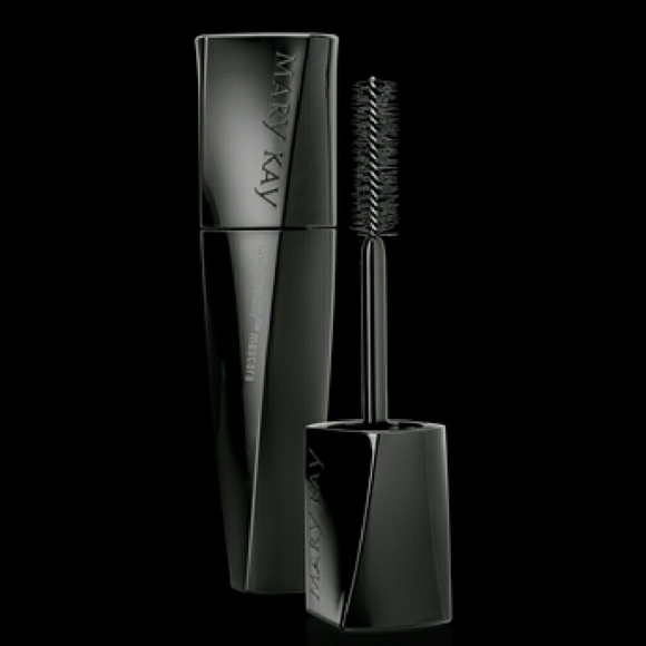 Lash Intensity Mascara