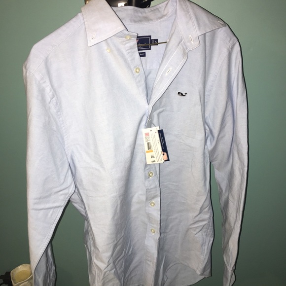 Vineyard Vines button down shirt