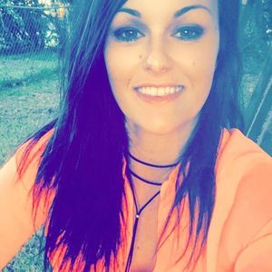 Meet your Posher, Dellie