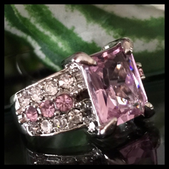🌺🌴🌺 NWOT:  PINK TOPAZ GEMSTONE RING 🌺🌴🌺 - Picture 3 of 4