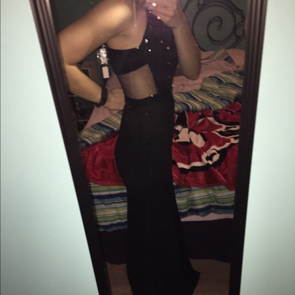 Black prom dress